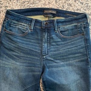 Abercrombie super skinny jean signature collection